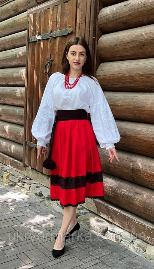 Український комплект  "Мальва" з білою вишиванкою і червоною спідницею