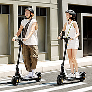 Електросамокат NIU KQi1 Pro потужний, до 25 км/год, запас ходу 25 км, 250 Вт, з підсвіткою для міста, фото 4