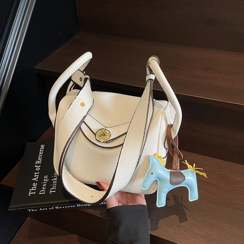 Жіноча сумка — гарна якість, класична стильна сумка для через плече Ручні сумки — клатч ОПТ, фото 1