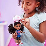 Ігровий набір Gabbys Dollhouse Стильна лялька-плутенниця Габбі SM36202/6065858, фото 6