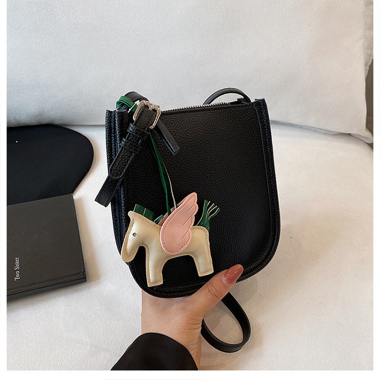 Жіноча сумка — гарна якість, базовий стильна сумка для через плече Ручні сумки — клатч ОПТ, фото 1