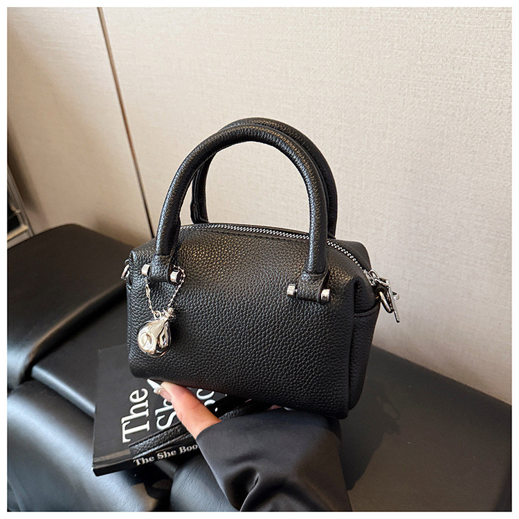 Жіноча сумка — гарна якість, класична стильна сумка для через плече Ручні сумки — клатч ОПТ, фото 1