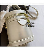 Жіноча сумка — гарна якість, базовий стильна сумка для через плече Ручні сумки — клатч ОПТ, фото 6