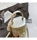 Жіноча сумка — гарна якість, базовий стильна сумка для через плече Ручні сумки — клатч ОПТ, фото 7