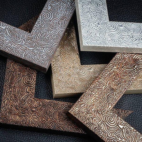 Пластиковий багет для рам DM4617