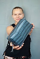 Большая косметичка из натурально кожи женская Бирюзовая с тиснением Крокодил