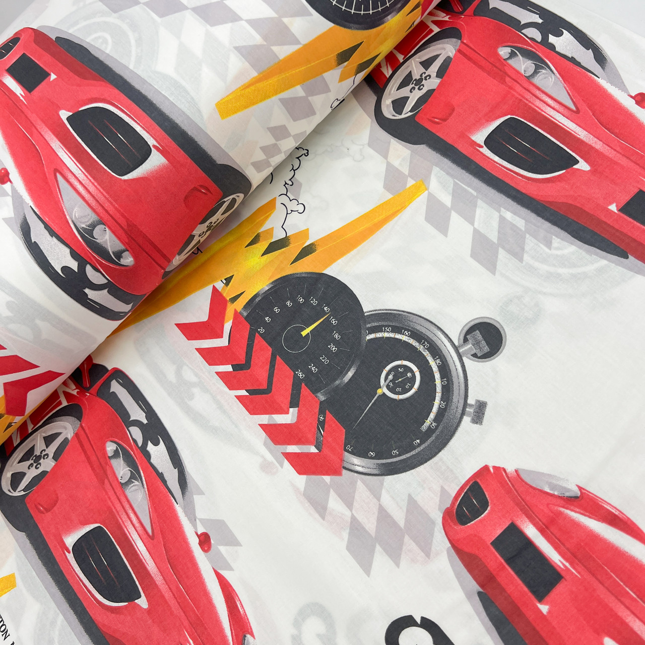 Турецька бавовняна тканина ранфорс "Червоні автомобілі на білому" 240 см, фото 1