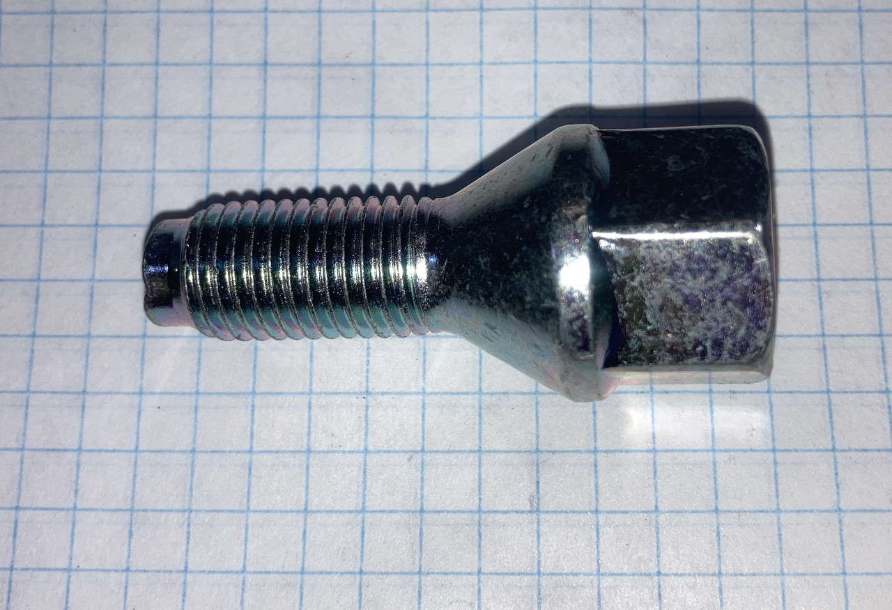 Болт колеса М12x1.5x30 під ключ 19 Daewoo Lanos Sens Nexia Деу Део Ланос Cенс Нексія Опель Кадет Opel Kadett Vectra Вектра