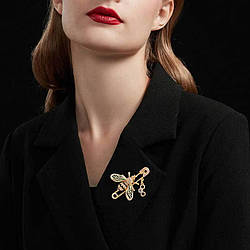 Приваблива брошка-шпилька зневоднення Бджола на шпильці. 5х3.5см