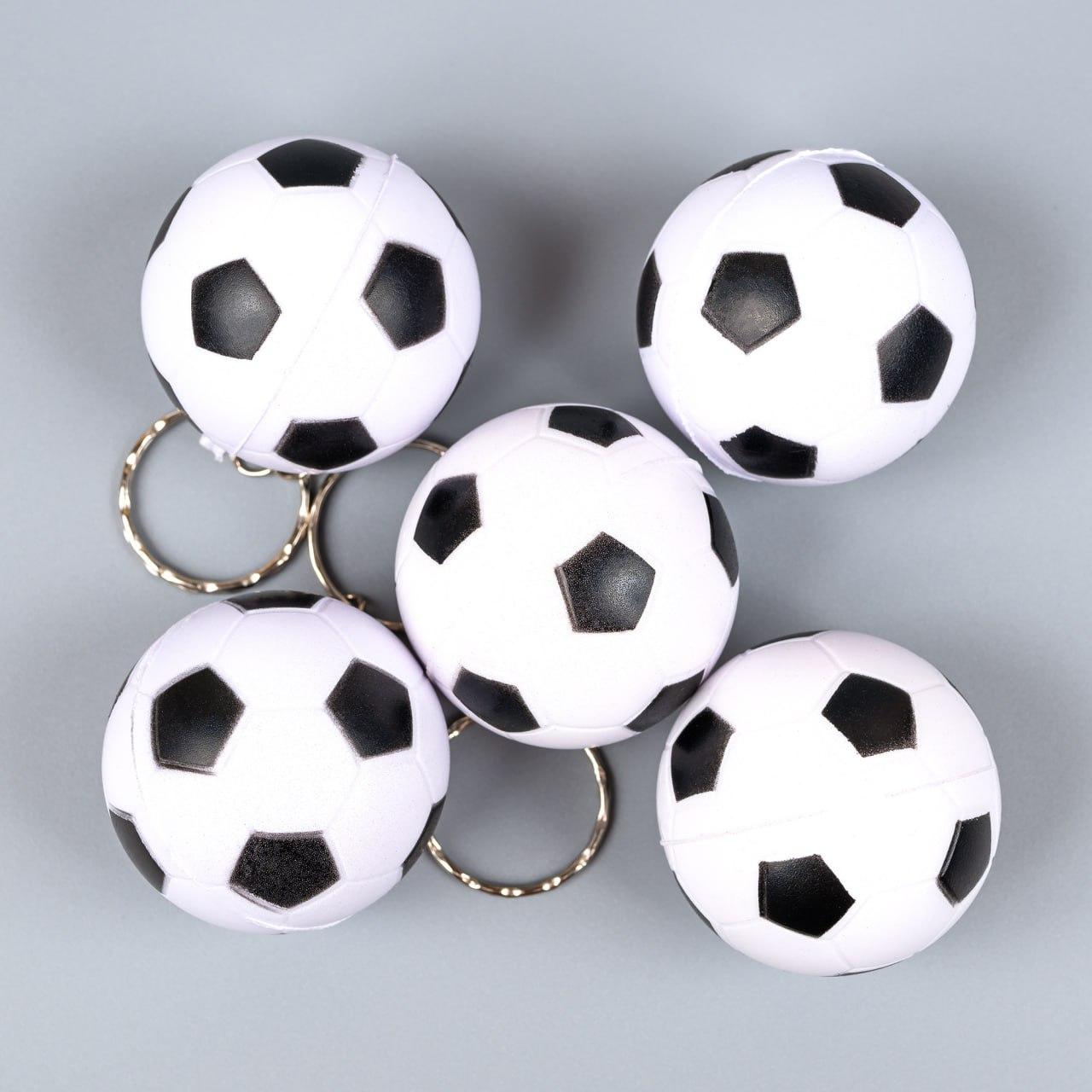 Брелки м'ячі Футбол м'які для ключів, 12 шт упаковка, фото 1