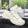 Кросівки жіночі Ouqidageni молочні із сірим на об'ємній підошві демісезонні 8037, фото 3