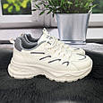 Кросівки жіночі Ouqidageni молочні із сірим на об'ємній підошві демісезонні 8037, фото 4