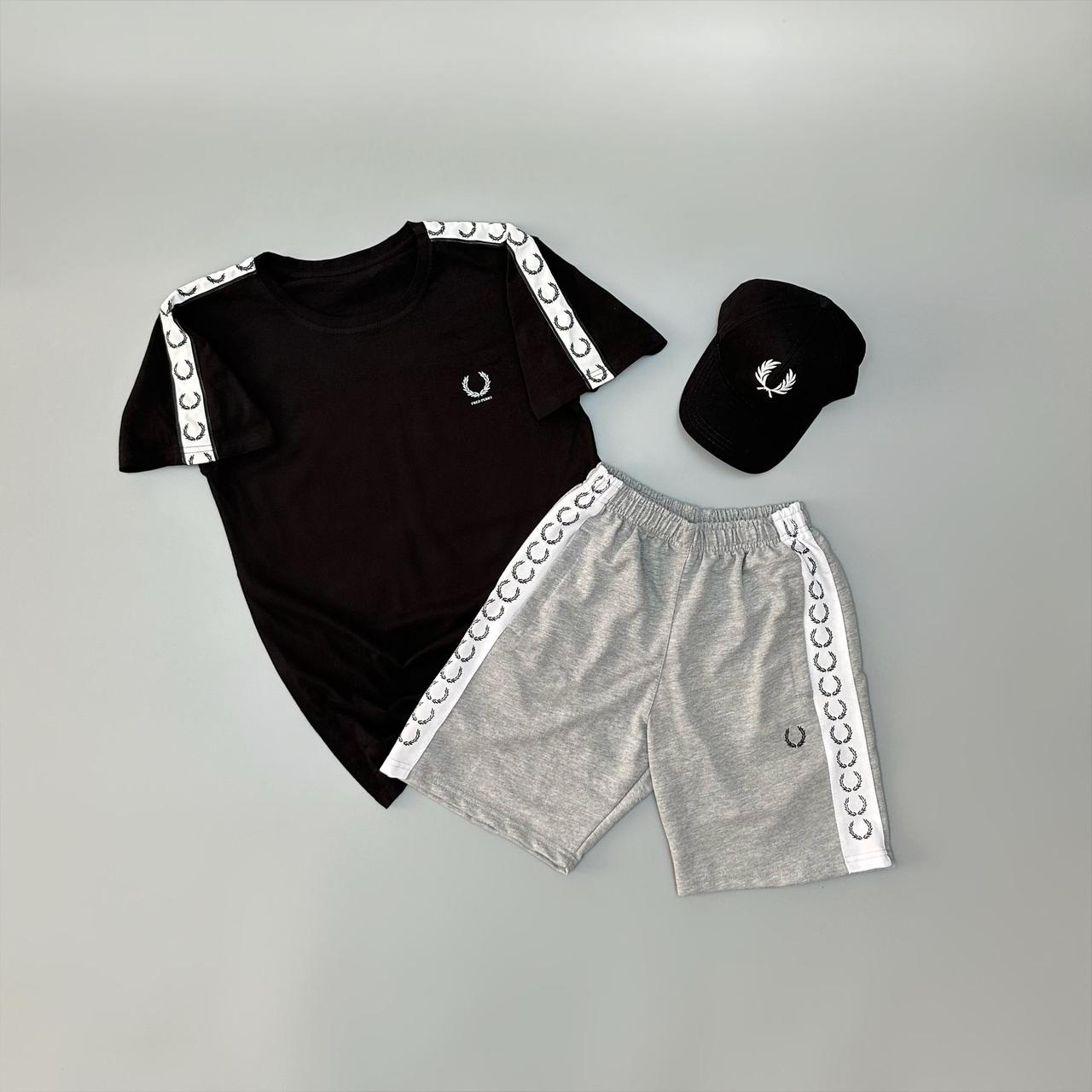 Чоловічий літній костюм Fred Perry Футболка Шорти Кепка чорний з сірим Комплект Фред Перрі з лампасами, фото 1