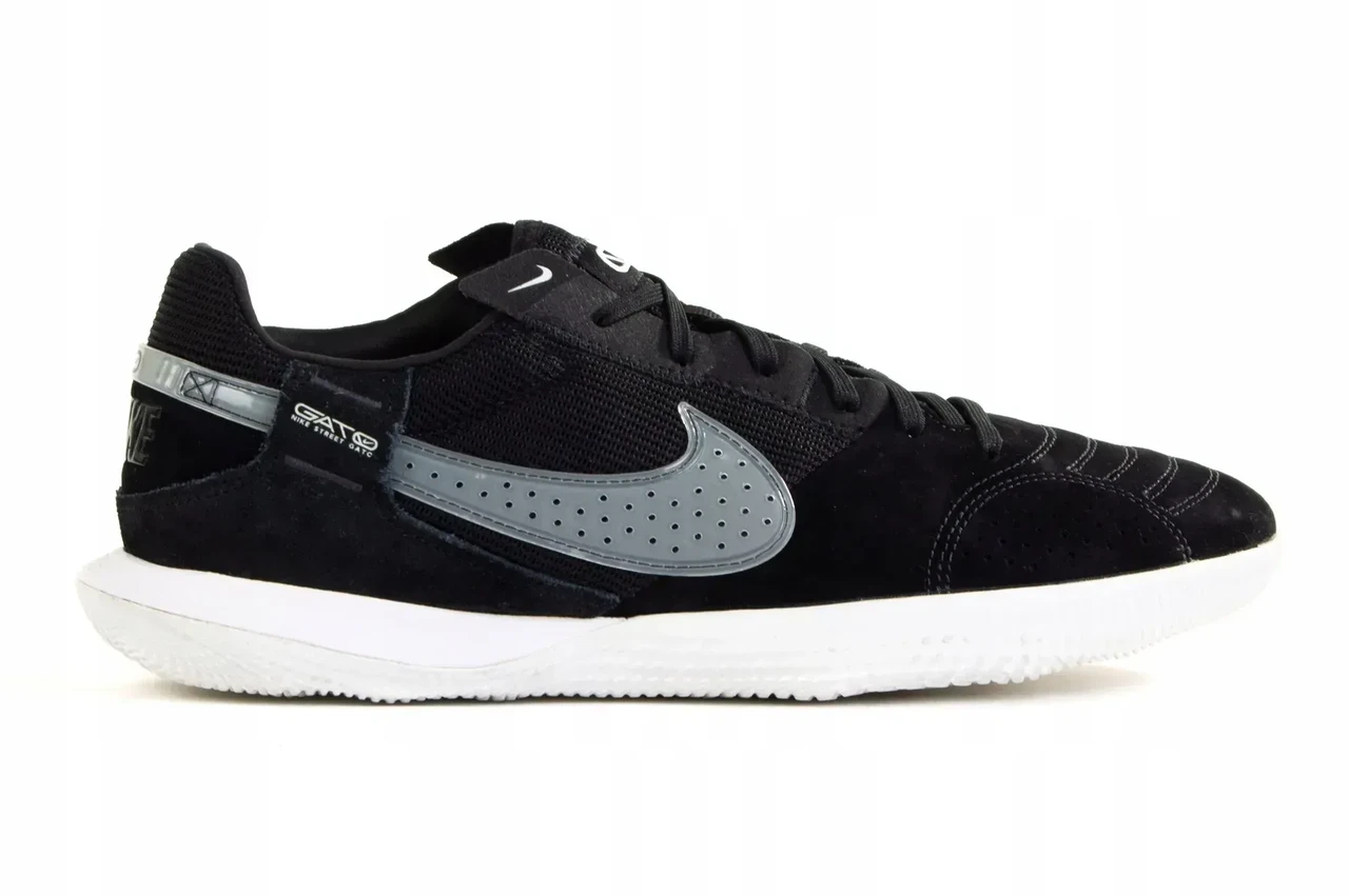 Кросівки чоловічі Nike Streetgato чорно-білі (47 eur)