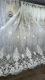 Тюль Королівська заввишки 3 м. Молочна з сірим