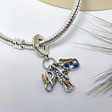 Елегантний браслет із металевого ланцюжка, прикрашений стильними підвісками, фото 2