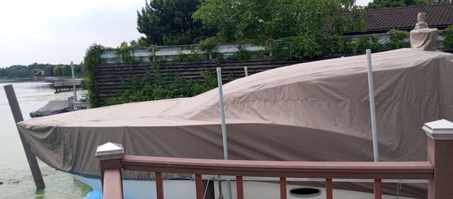 стояночный тент для лодки с центральной консолью германия tailored dock cover for speedboat italy