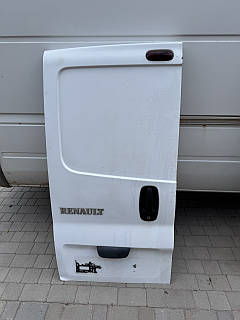 Дверка задня ліва розпашонка Renault Trafic 2 Opel Vivaro 2 Nissan Primastar 7751472222