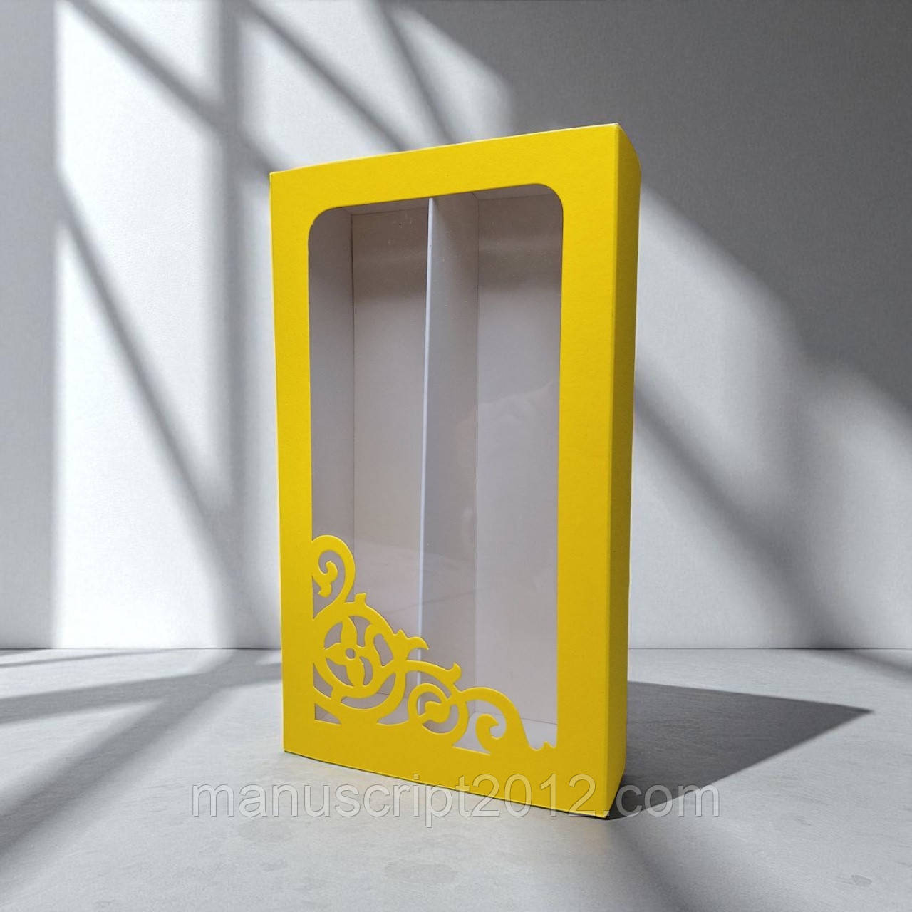 Коробка-футляр для макарунс ажурна (200х110х55мм.) жовта