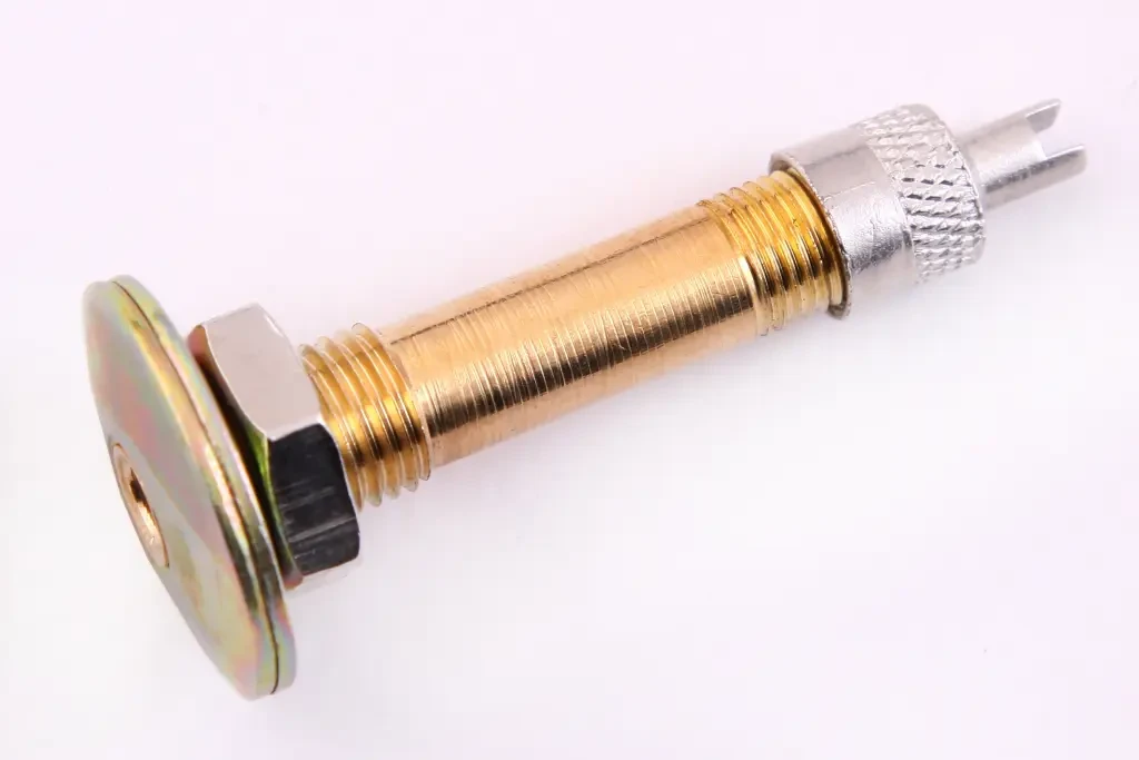 Штуцер для камери ремонтний метал. 42мм (метал. ковпачок), фото 1