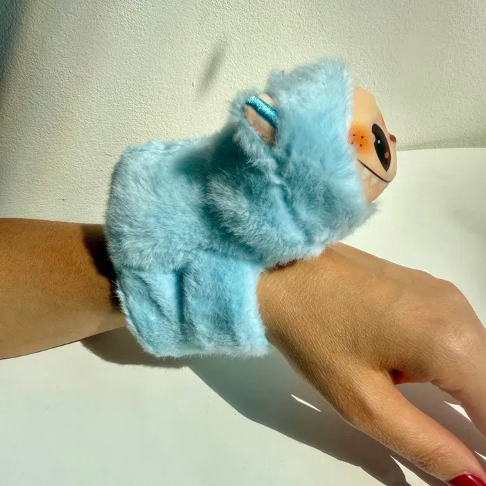 М'яка іграшка браслет на руку Лабуба 17 см, LABUBU, Блакитний колір