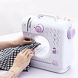 Електрична швейна машинка з педаллю та реверсом SM-505A портативна 2 швидкості та 12 видів рядків, фото 7