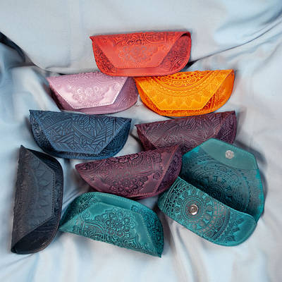 Футляри для окулярів