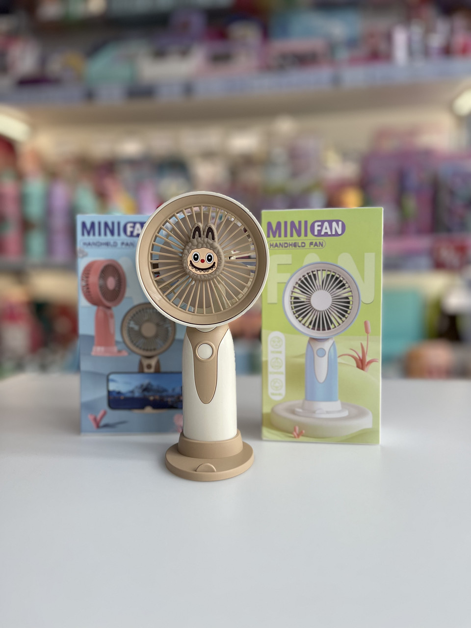 Вентилятор з тримачем для телефона Labubu Mini Fun, фото 1
