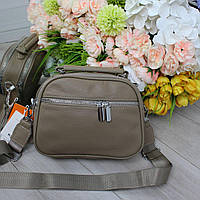 Жіноча шкіряна сумка кросбоді на широкому ремені сумочка моко натуральна шкіра