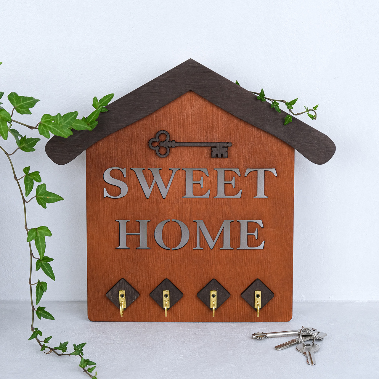 Ключниця дерев'яна Будиночок 30*30 см Гранд Презент 37