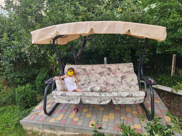 awning for 3-seater garden swing  france