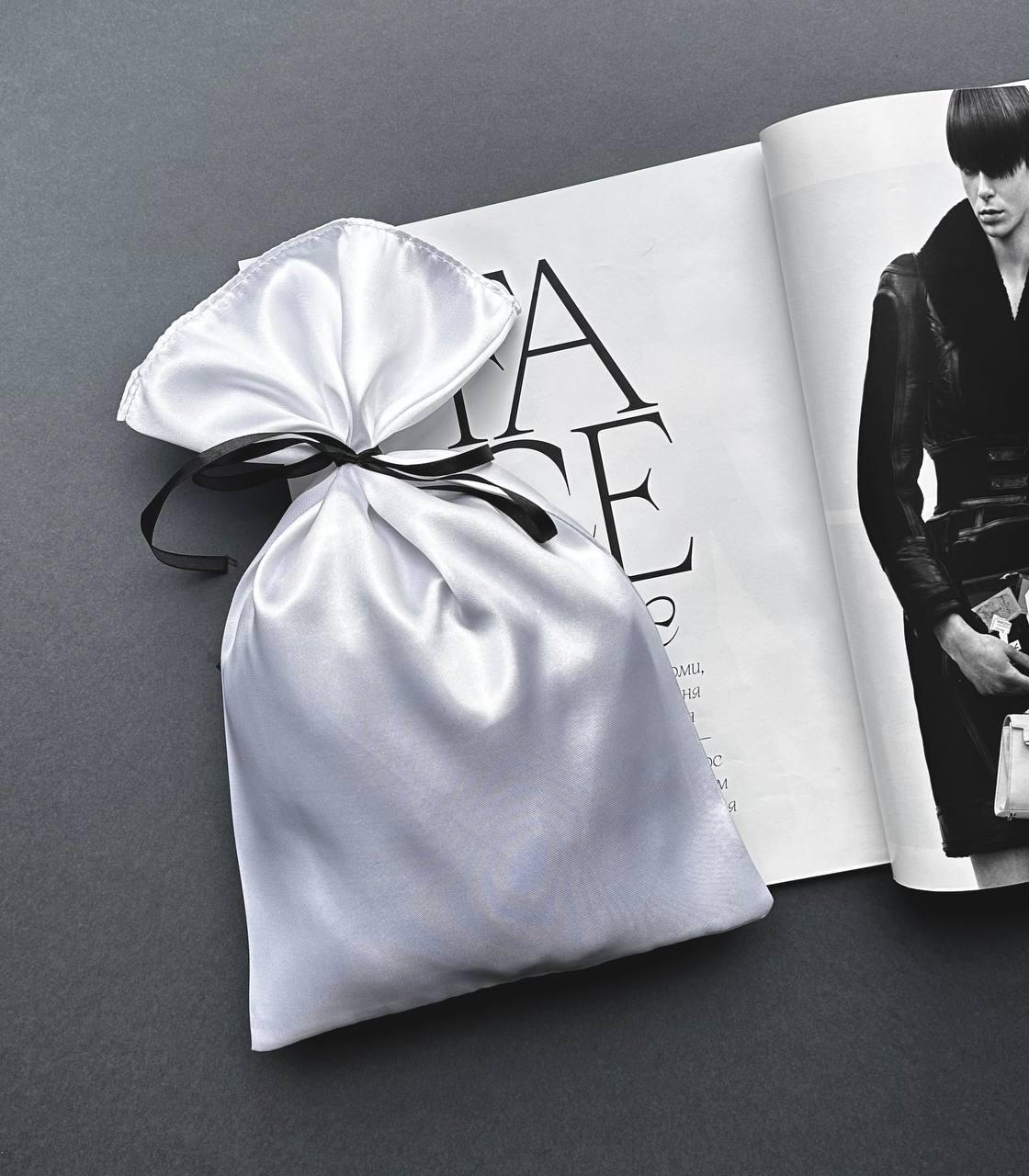 Атласний мішечок для паковання.розмір 32*21