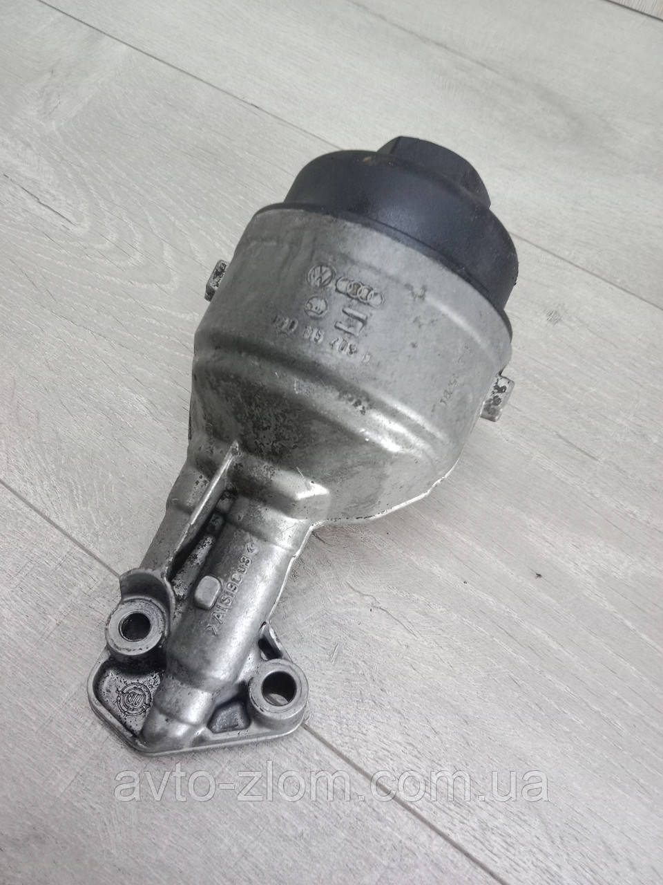Корпус масляного фільтра Volkswagen Polo 9N, Skoda Fabia, Поло, Фабія 1,2 I. 03D115403D., фото 1