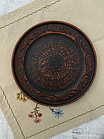 Тарелка 20 см из красной глины с декором