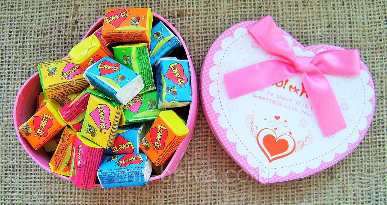 Жуйки Love is 5 смаків мікс жувальна гумка лові іс подарунковий набір 50 штук