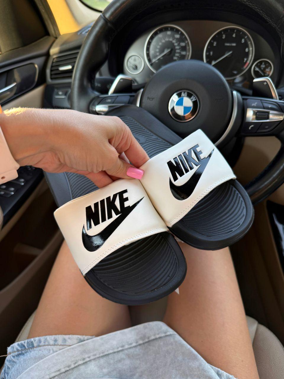 Тапочки жіночі білі Nike Black White (21702), фото 1