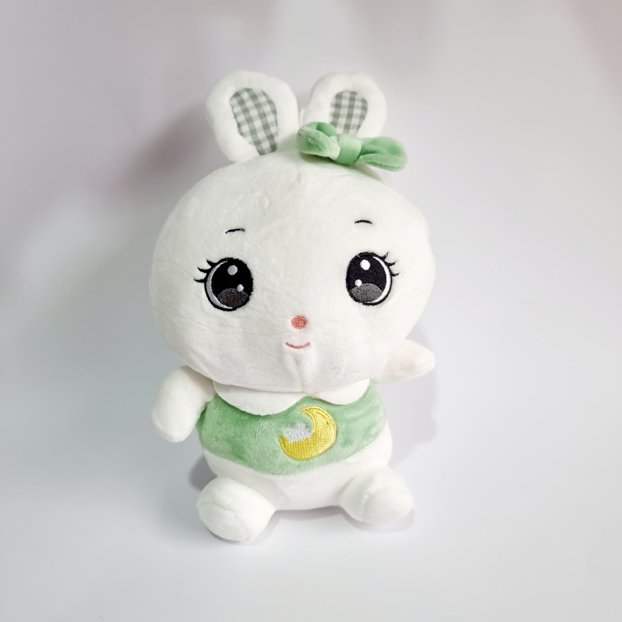 М'яка іграшка Зайчик з великими очима з зеленим бантиком, 30 см, фото 1