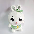 М'яка іграшка Зайчик з великими очима з зеленим бантиком, 30 см, фото 2