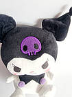 М'яка іграшка Куромі Hello Kitty з фіолетовою емблемою, 25 см, фото 3