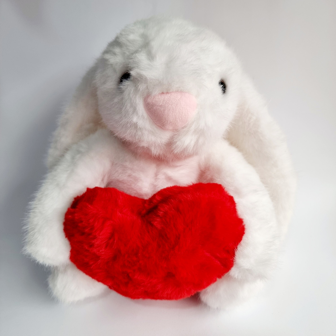 М'яка іграшка Заєць із серцем білий, 22 см, фото 1
