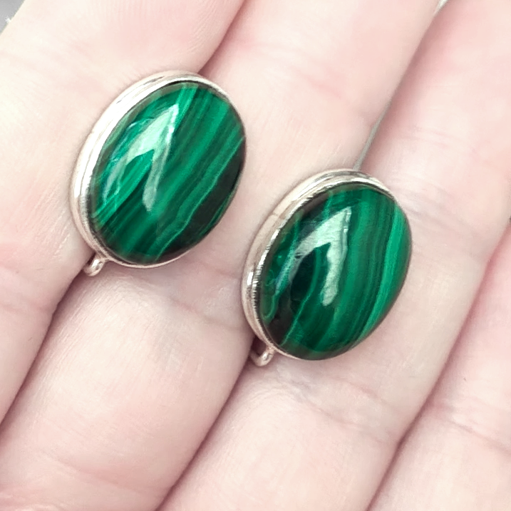 Малахіт срібні сережки, 1025СРМ