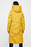 Довгий жіночий стьобаний пуховик Finn Flare W20-12041-417 жовтий XL, фото 4