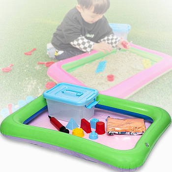 Набір кінетичного піску в 500 г пластиковому боксі та надувною пісочницею, насос, 6 формочок