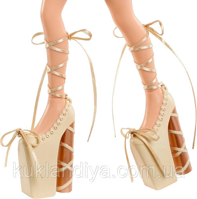 Bratz 2025 Limited Edition Bratzaversary Jade Collector Doll