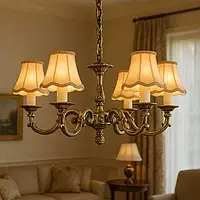 Антикварна латунна люстра на 5 ріжків у стилі бароко з абажурами — вишукана класика