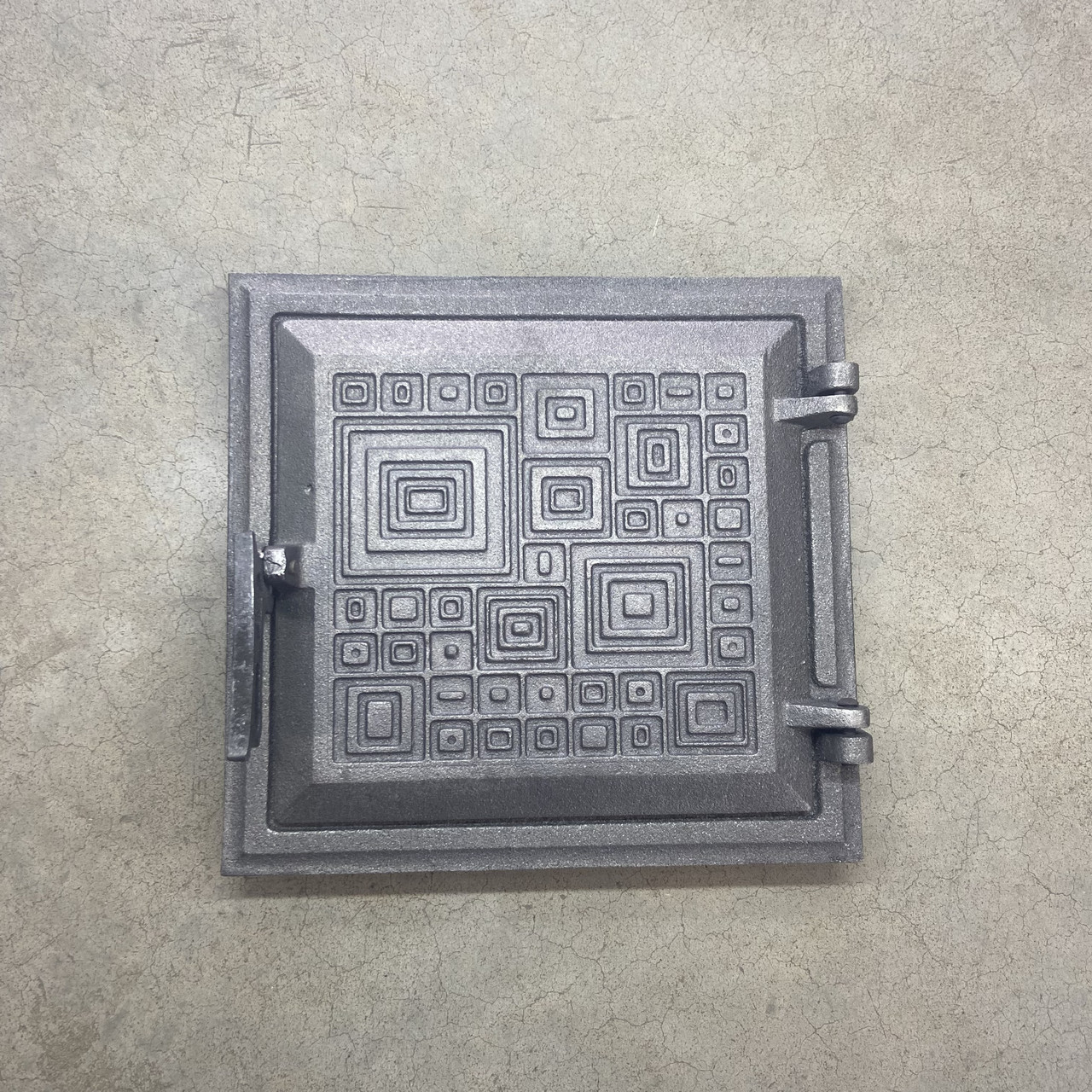 Дверка чавунна Модерн 26.5х25 см