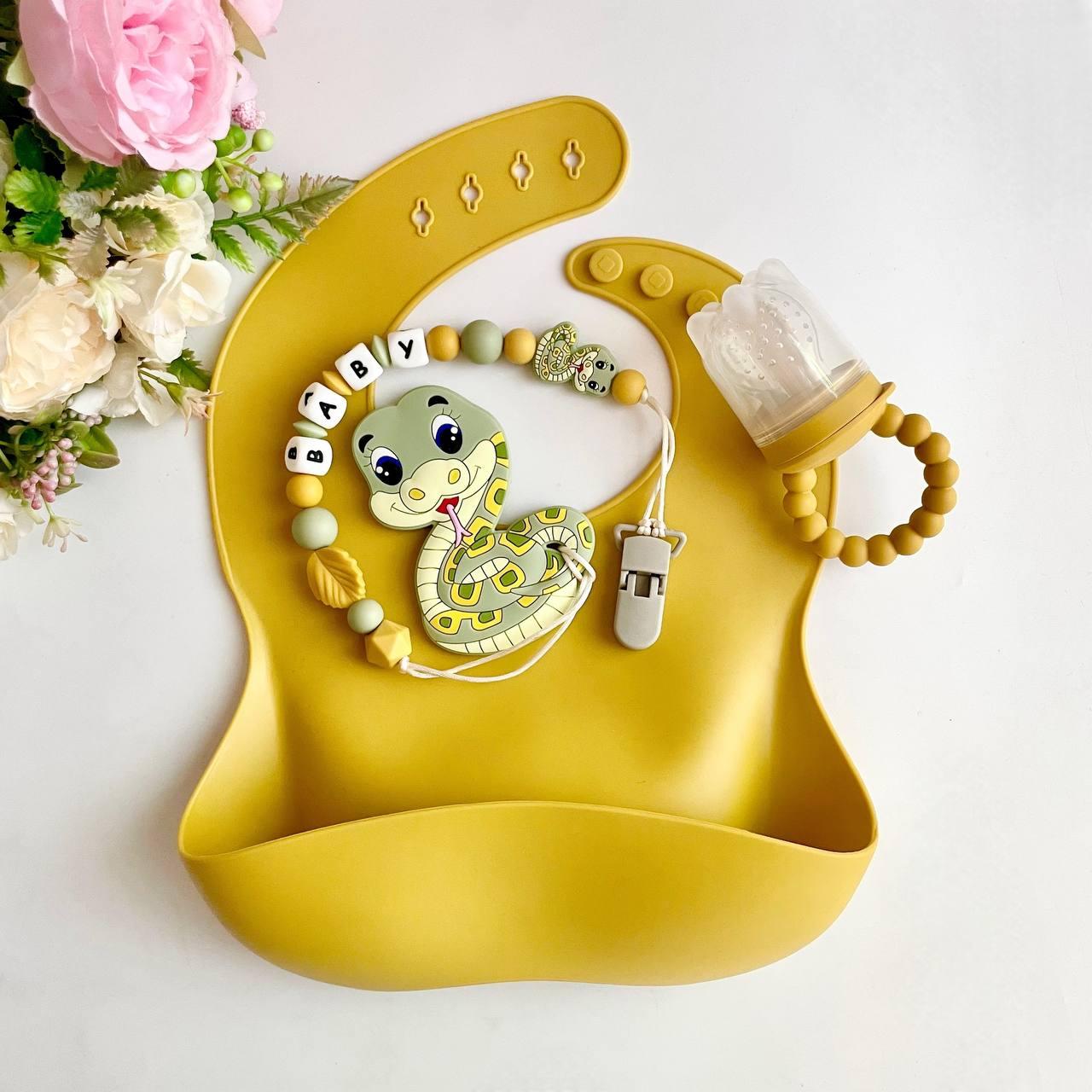 Подарунковий набір для хлопчика, для дівчинки із іменним гризунком Змія хакі на народження, виписку, хрестини, фото 1