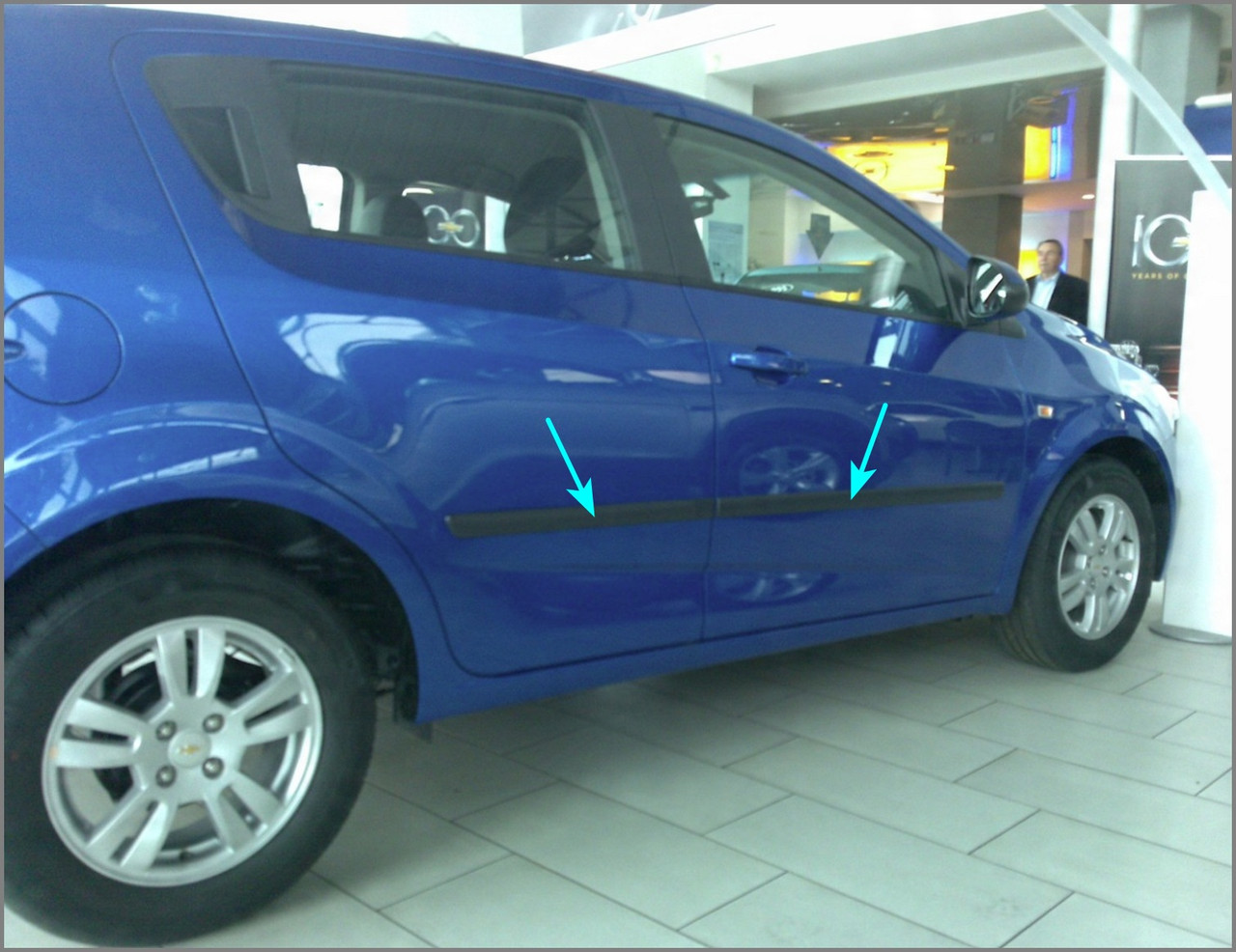 Молдинги на двері для Сhevrolet Aveo T300 5-дверний хетчбек 2011-2017, фото 1