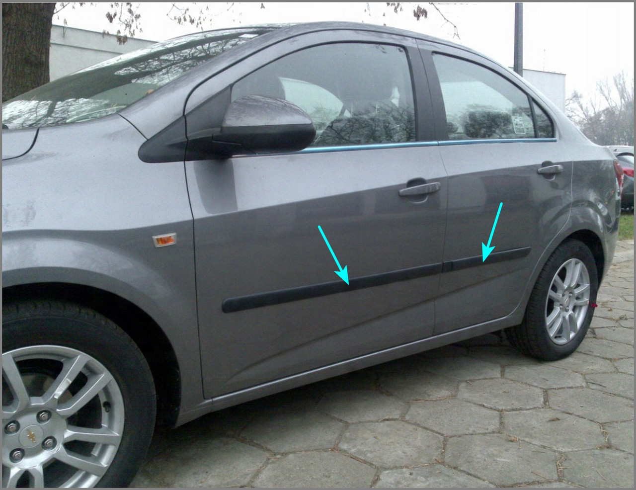 Молдинги на двері для Сhevrolet Aveo T300 седан 2011-2017, фото 1