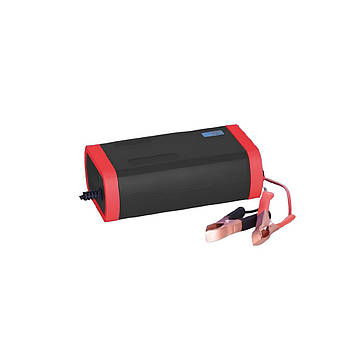 BauMaster BC-12110BE Зарядний пристрій інверторний 12В, 38-150 Ач